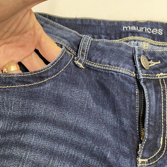 Maurices Women's Jeans Denim Flex size 6Reg Mid rise Bootcut Dark wash 5 pocket - Picture 9 of 11